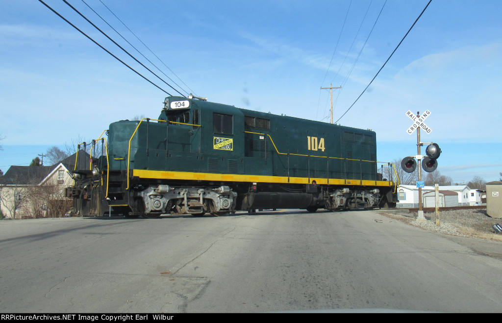 Ohio South Central Railroad (OSCR) 104